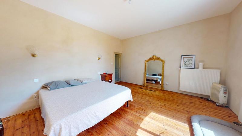 Propriété - 373 m² - 10 pièces