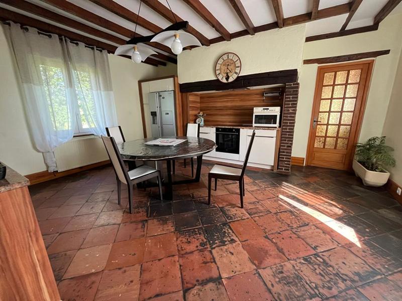 Propriété - 181 m² - 7 pièces