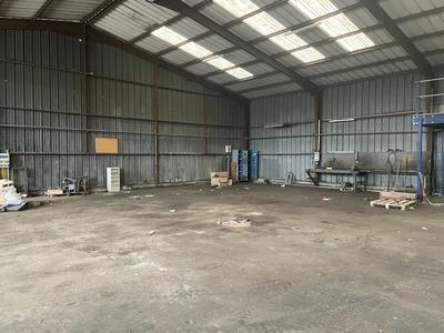 Local d'activité / Entrepôt - 600 m²