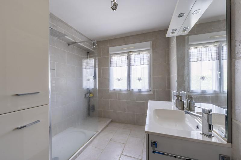 Maison - 135 m² - 7 pièces