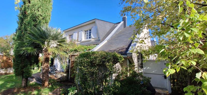 Maison - 122 m² - 6 pièces