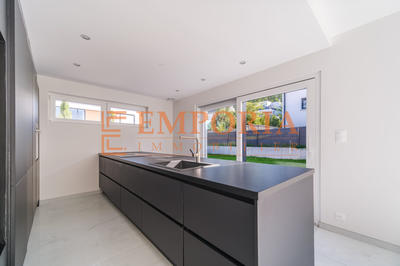 Maison - 143 m² - 6 pièces