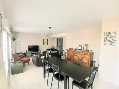 Maison - 82 m² - 6 pièces