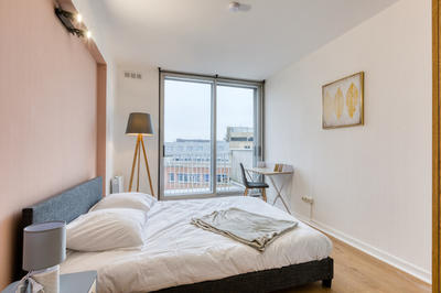 Chambre - 83 m² - 5 pièces
