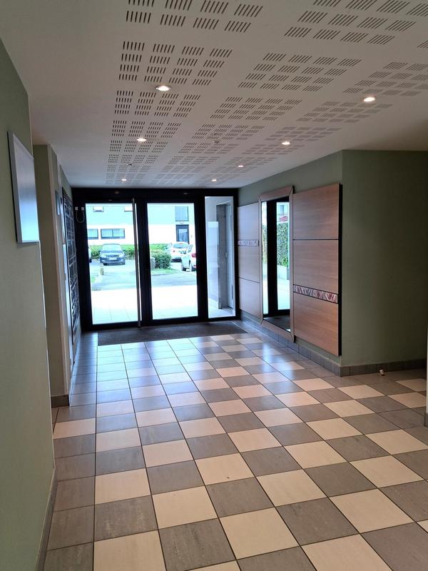 Appartement - 84 m² - 4 pièces