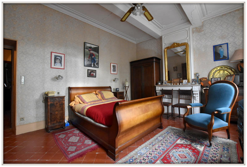 Maison - 209 m² - 8 pièces