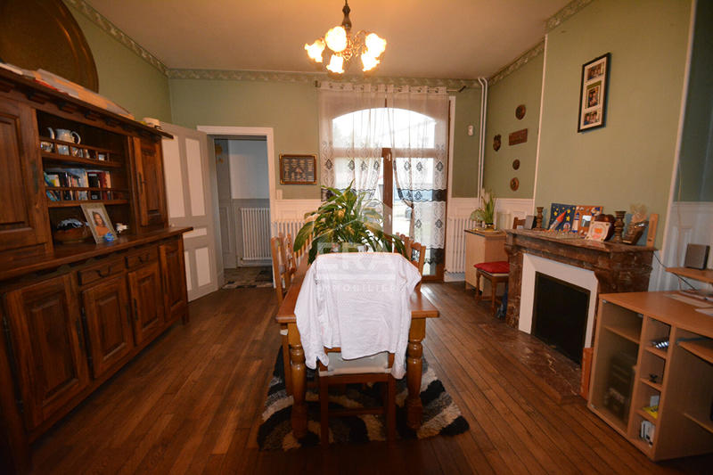 Maison - 190 m² - 8 pièces