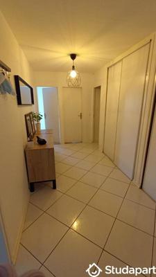 Chambre - 13 m² - 1 pièce