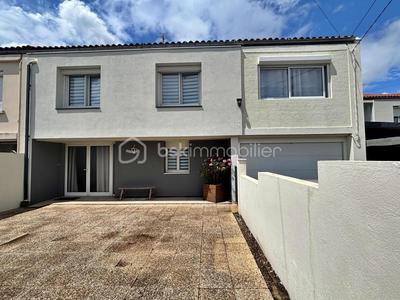 Maison - 145 m² - 5 pièces