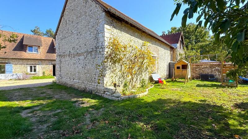 Maison - 111 m² - 5 pièces