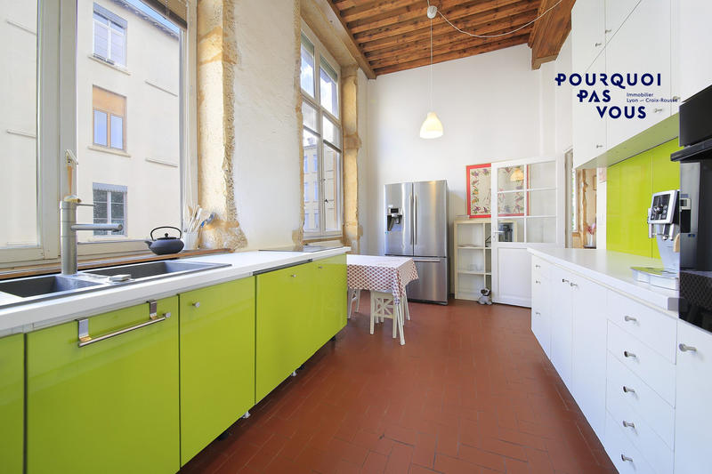 Appartement - 172 m² - 6 pièces