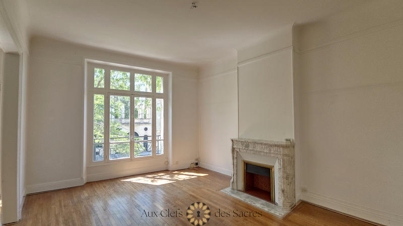 Appartement - 147 m² - 5 pièces