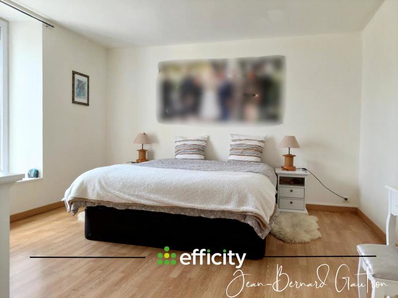 Maison - 330 m² - 14 pièces