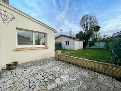 Maison - 95 m² - 5 pièces