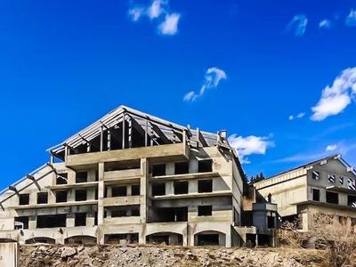 Immeuble - 3 714 m²