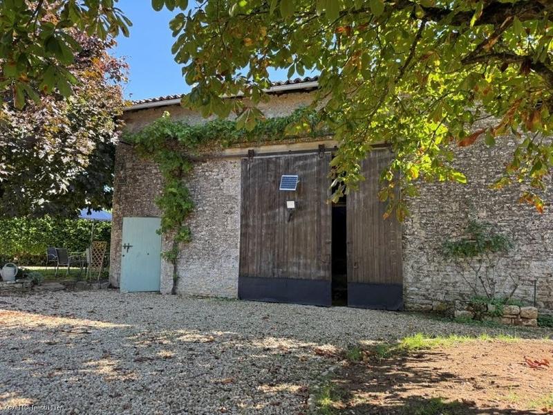 Maison en pierre - 125 m² - 4 pièces