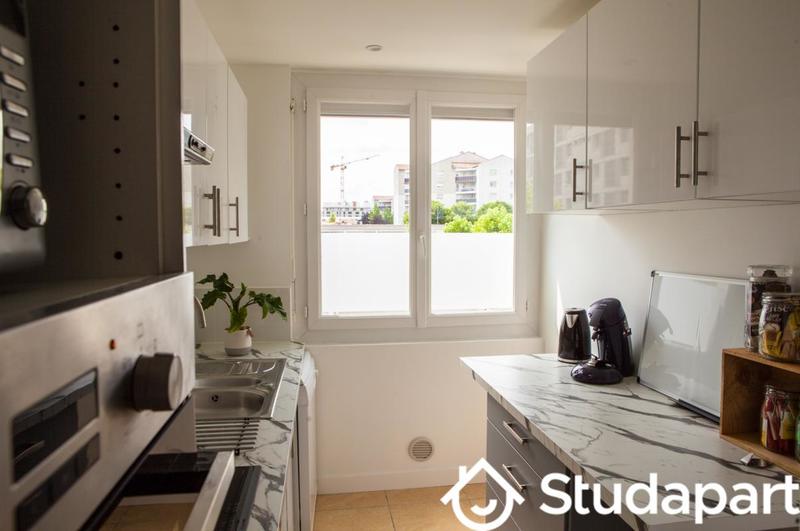 Chambre - 9 m² - 1 pièce