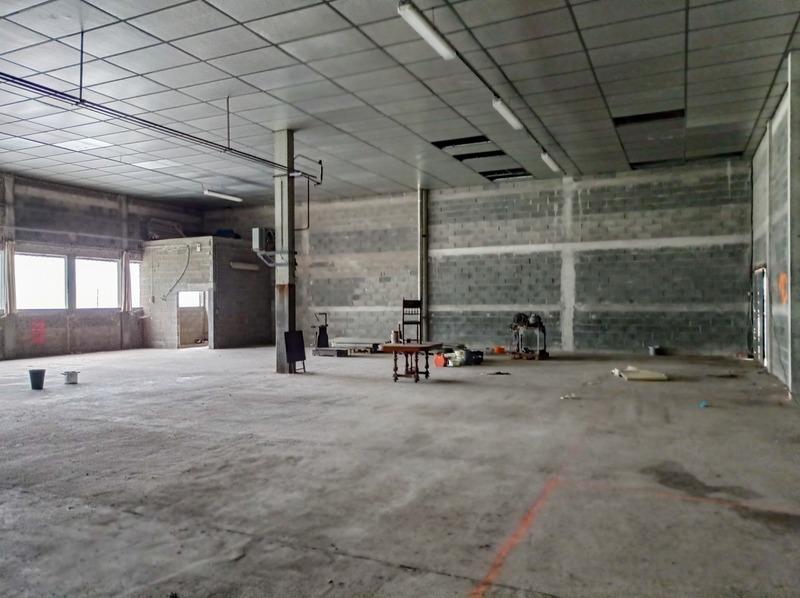 Entrepôt - 950 m² - 7 pièces