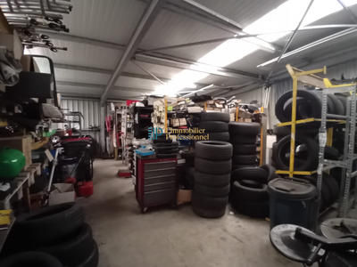 Local d'activités - 1 335 m²