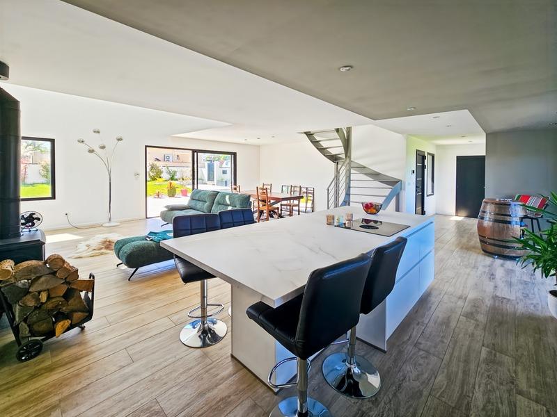 Maison - 149 m² - 5 pièces