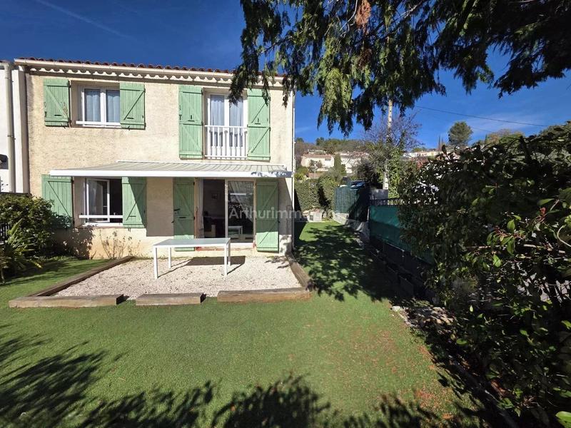 Maison - 98 m² - 4 pièces