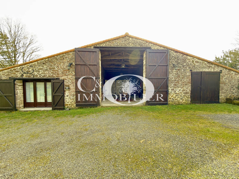 Maison de village - 209 m² - 7 pièces