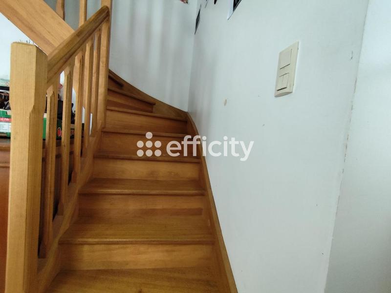 Maison - 153 m² - 6 pièces