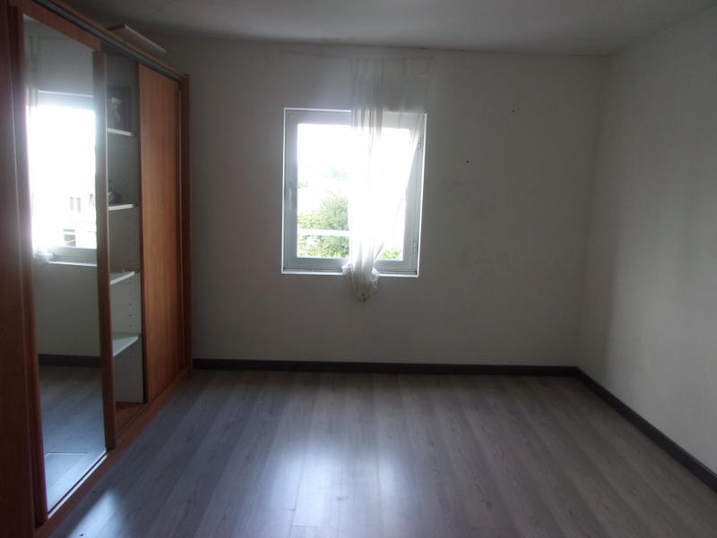 Maison - 200 m² - 8 pièces