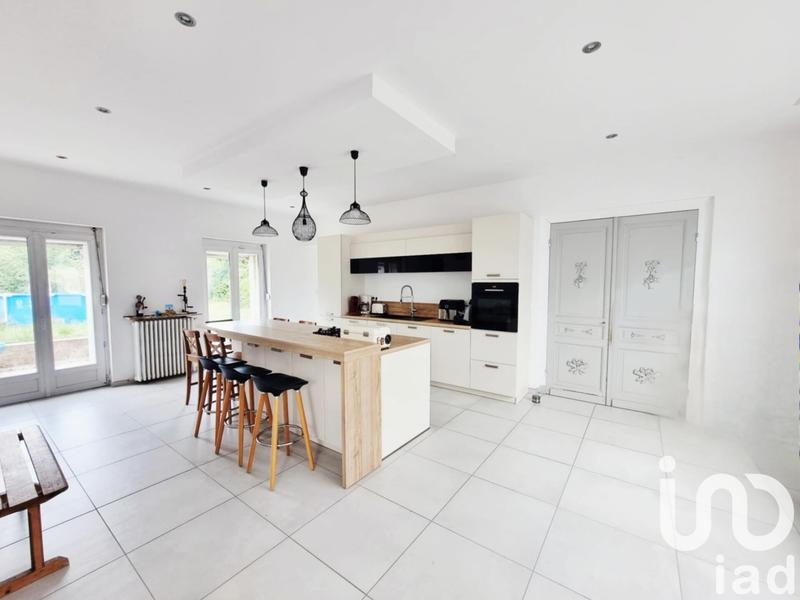 Maison - 294 m² - 9 pièces