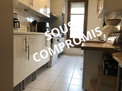 Appartement - 80 m² - 4 pièces