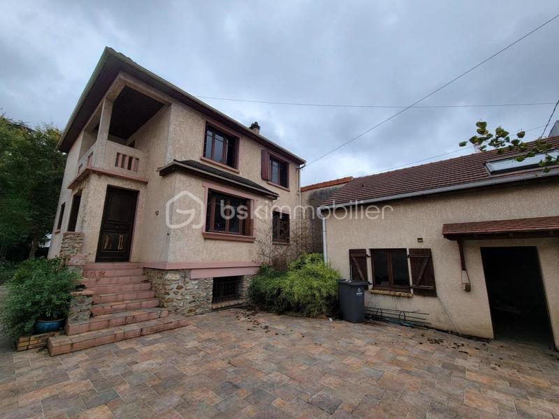 Maison - 142 m² - 7 pièces