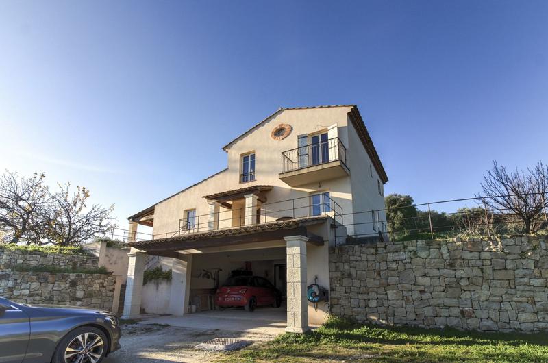Villa - 152 m² - 5 pièces