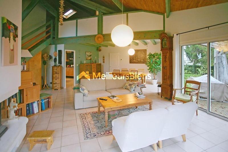 Villa - 161 m² - 7 pièces