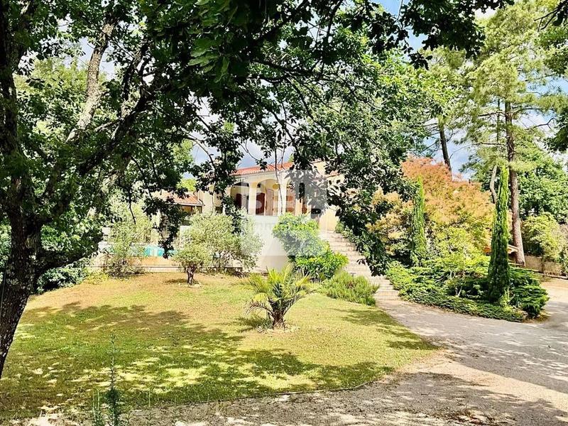 Maison de campagne - 210 m² - 6 pièces