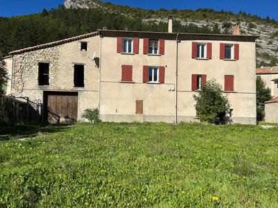 Immeuble - 225 m² - 12 pièces