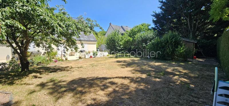 Maison traditionnelle - 159 m² - 6 pièces