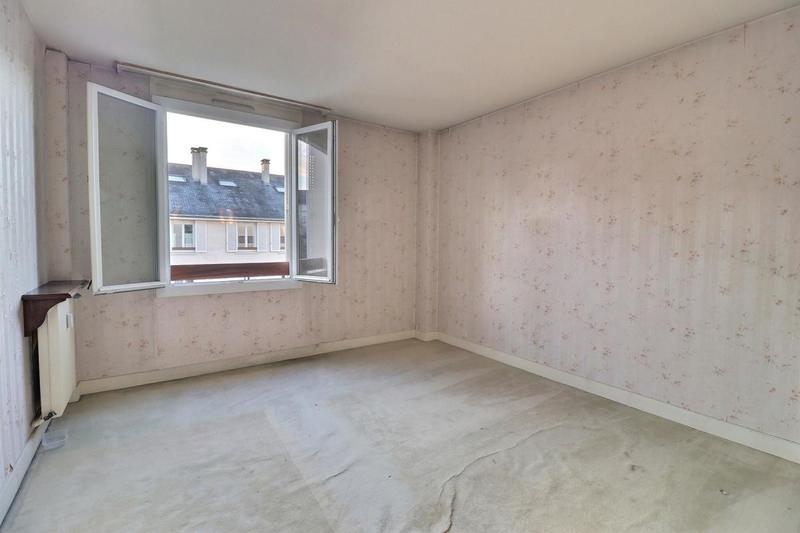 Appartement - 140 m² - 5 pièces