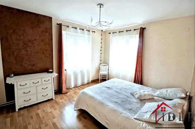 Maison - 179 m² - 9 pièces
