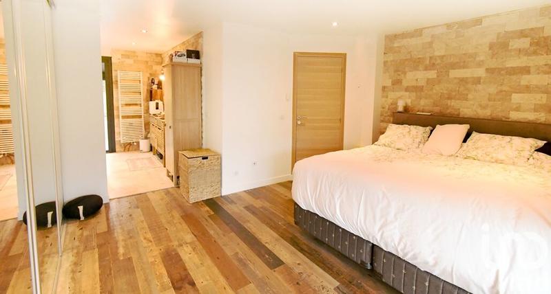 Maison de maîtres - 378 m² - 10 pièces