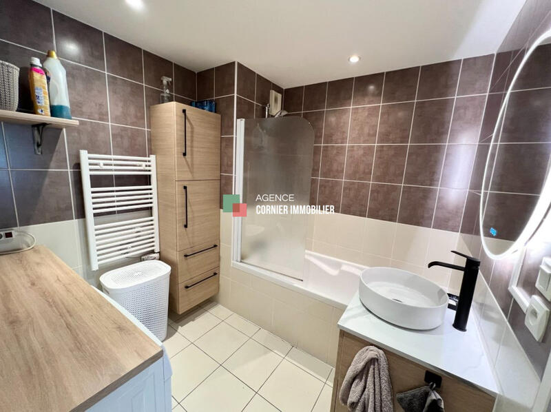 Appartement - 70 m² - 4 pièces