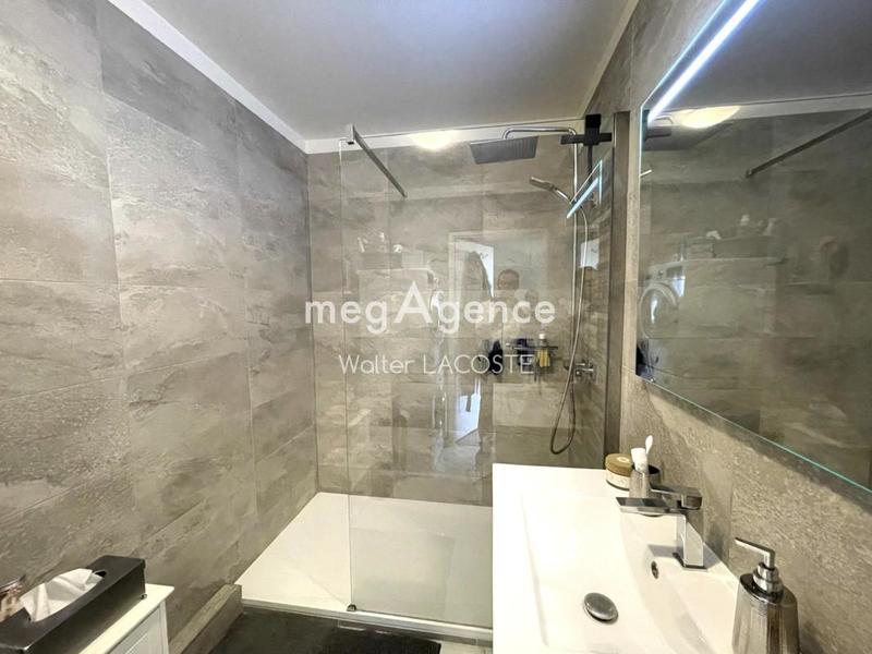 Appartement - 80 m² - 4 pièces