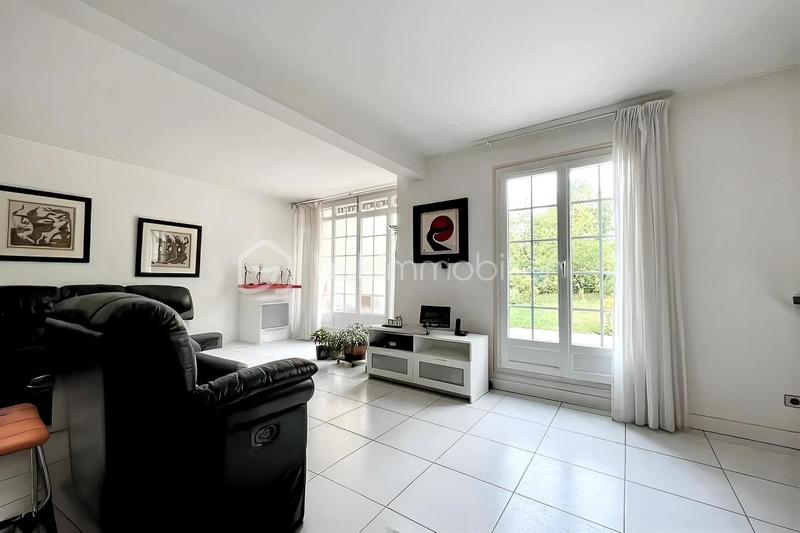 Pavillon - 125 m² - 6 pièces