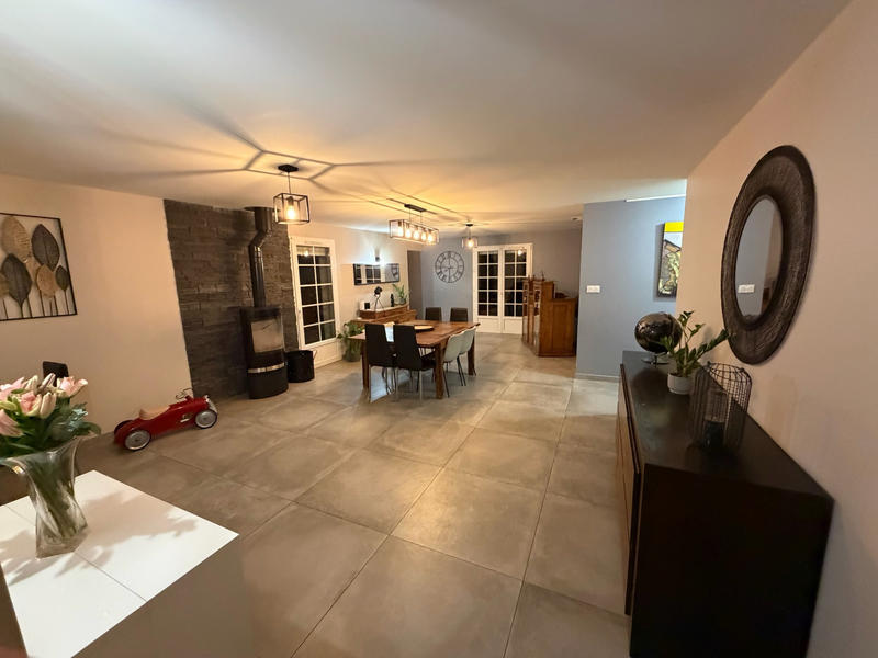 Maison - 175 m² - 6 pièces