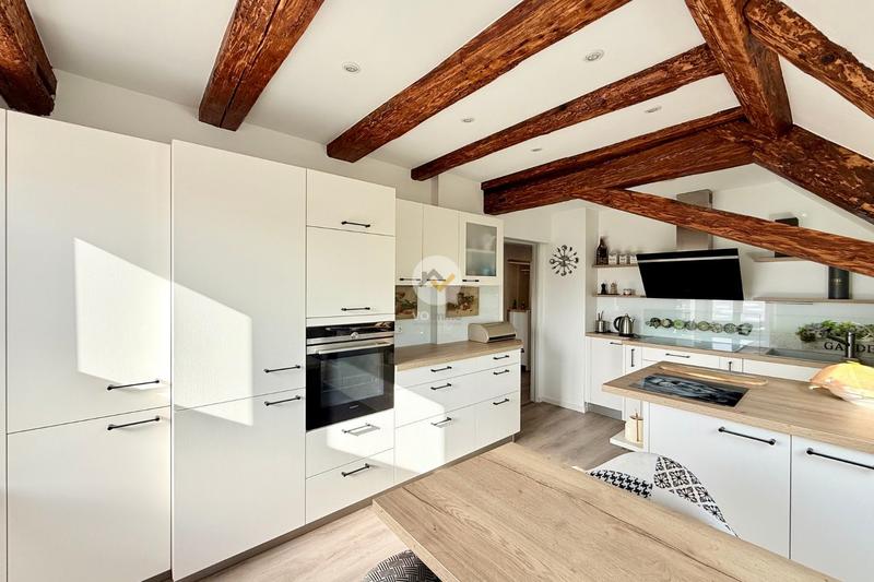 Appartement - 86 m² - 5 pièces