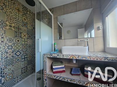 Maison - 300 m² - 10 pièces