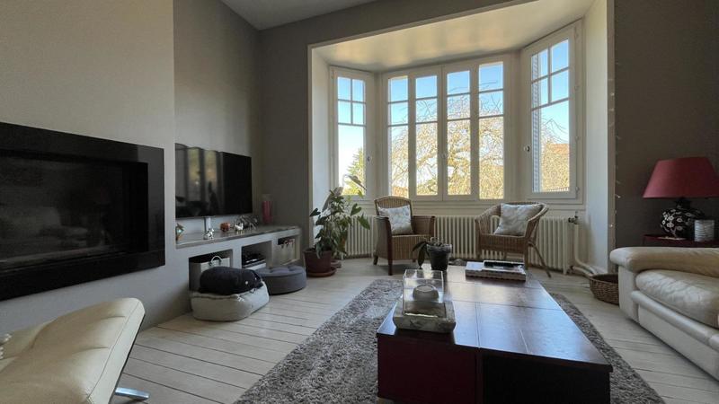 Maison - 200 m² - 7 pièces