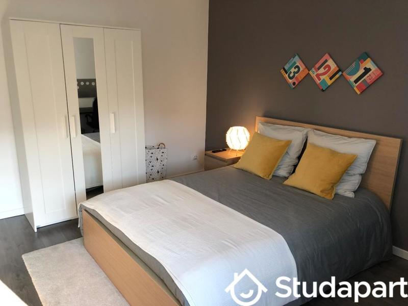 Chambre - 14 m² - 1 pièce