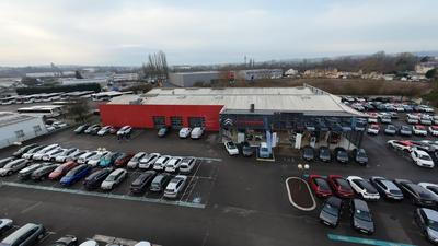 Local commercial - 2 654 m² - 10 pièces