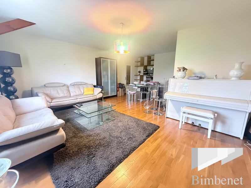 Appartement - 74 m² - 3 pièces