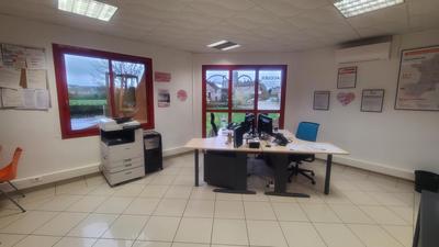 Bureau - 44 m²